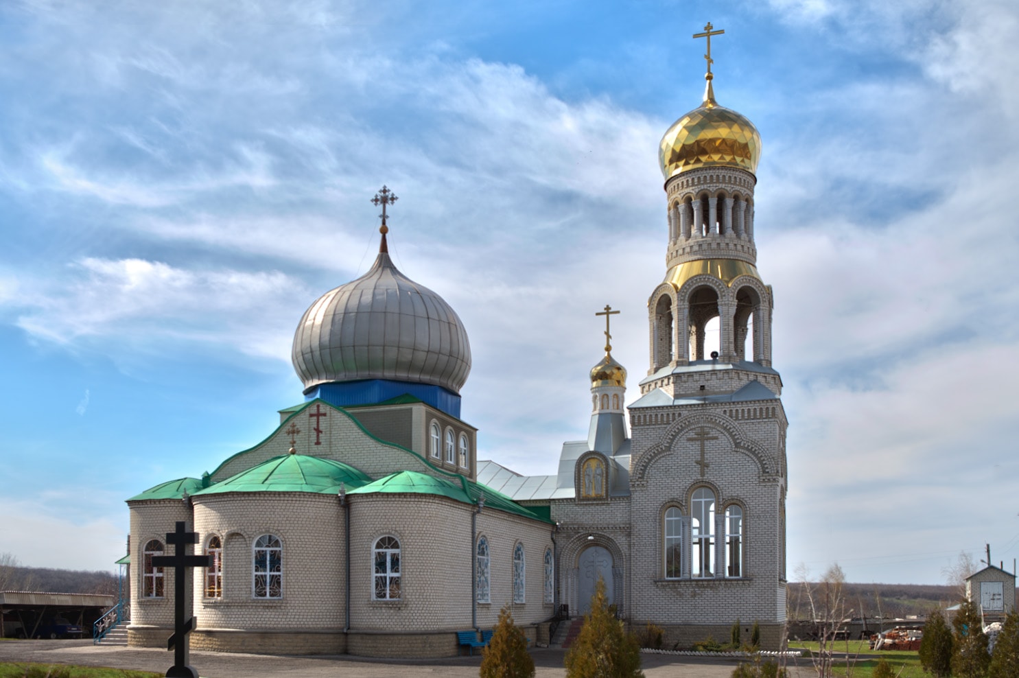 храмы лнр